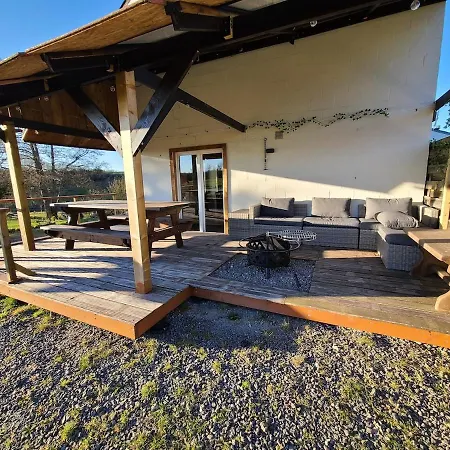 Des Etangs Villa